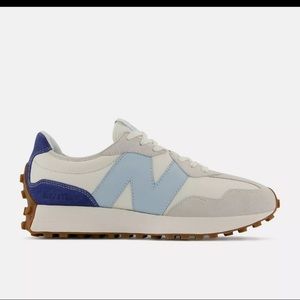 New Balance Staud 327 Women’s size 9.5